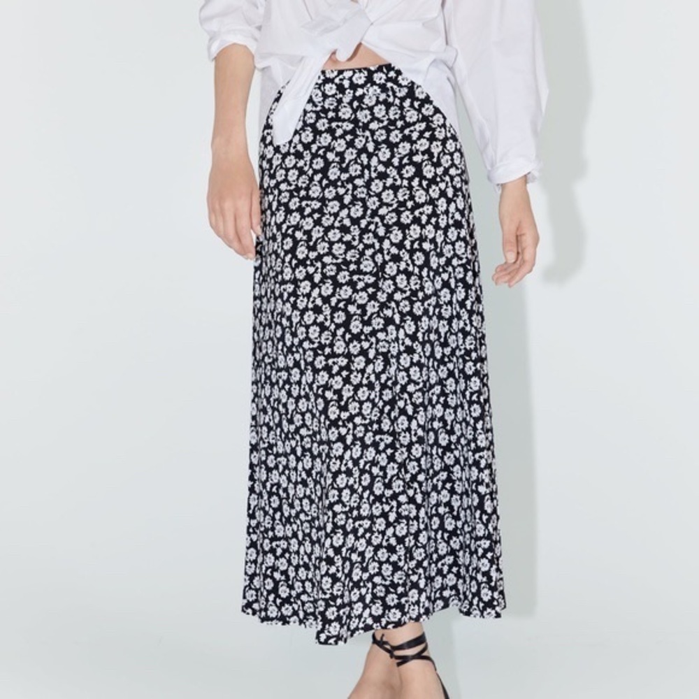 Zara floral midi/maxi skirt